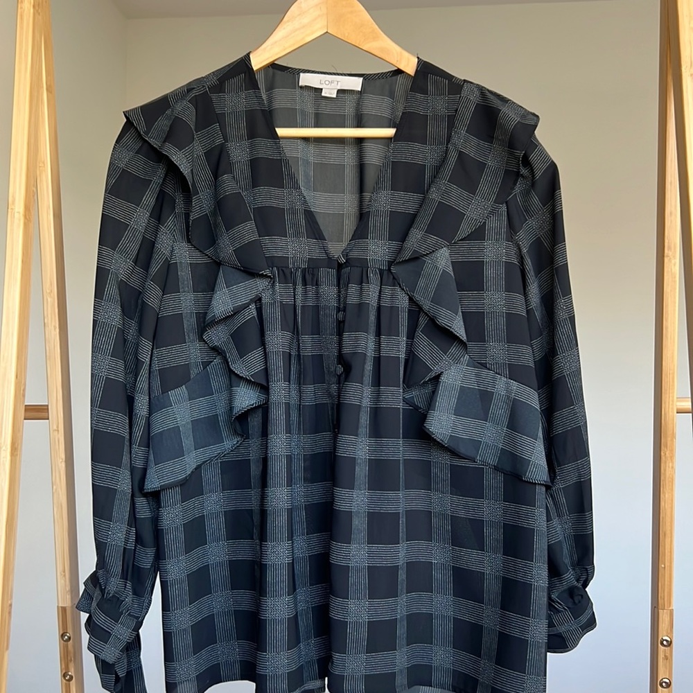 Loft black and white plaid ruffle top - Size m